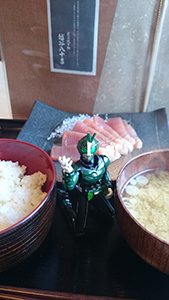 越谷八十吉『マグロ刺身定食』